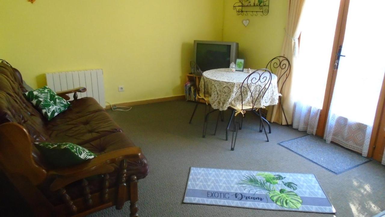 Mouhet Appartement Sortie 21 A20 Kültér fotó